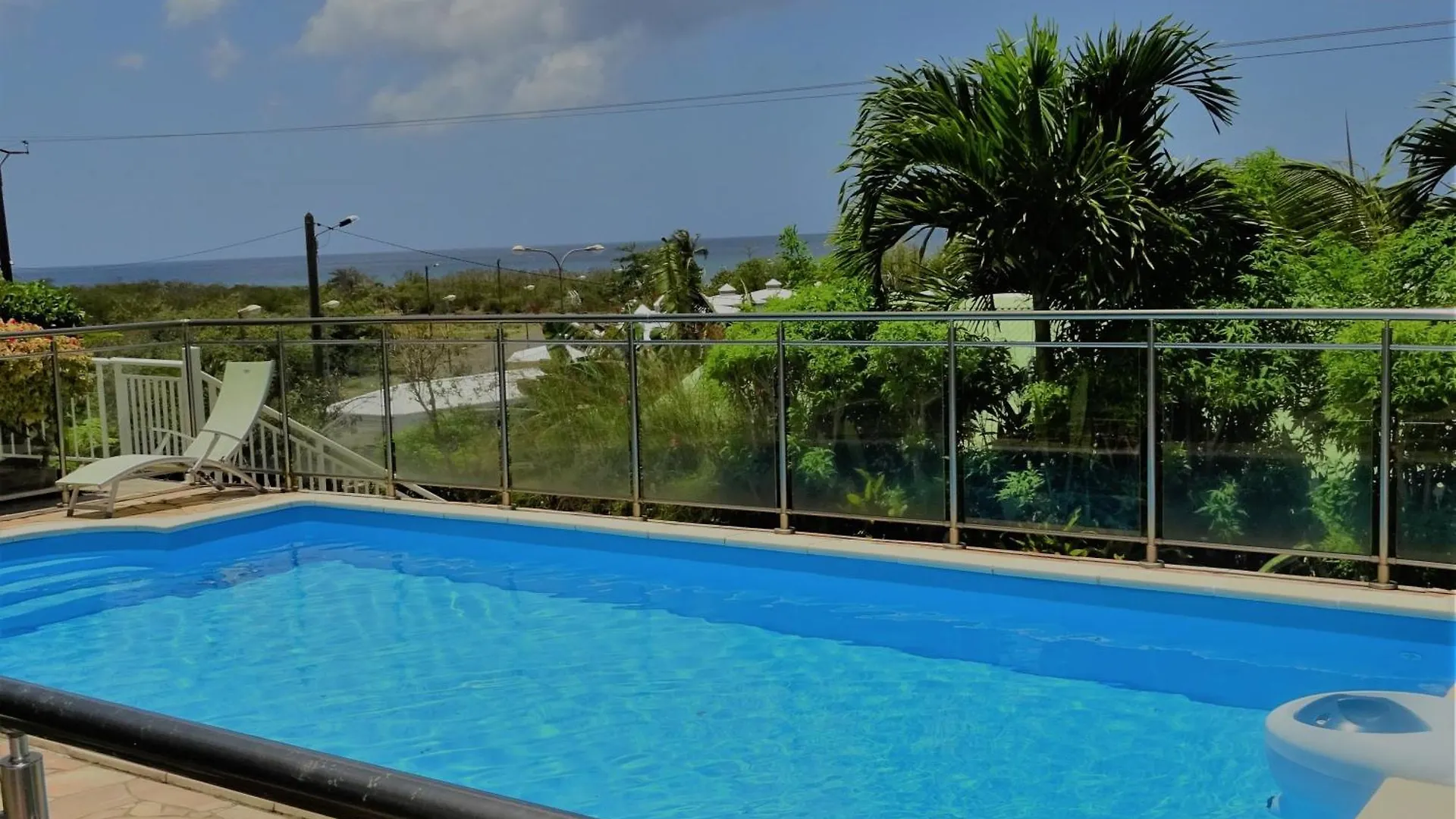 Les Algues De La Chapelle Bleu Horizon Villa Anse-Bertrand